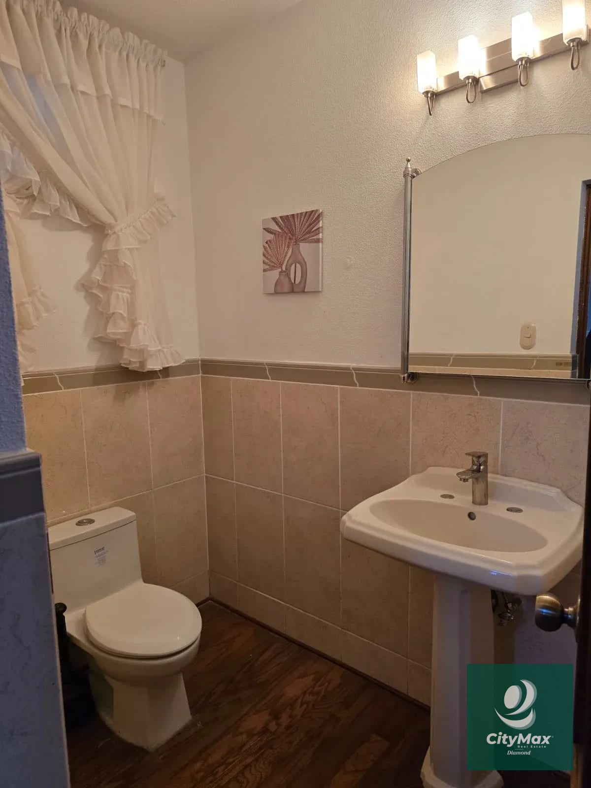 Casa en renta en condomominio en área exclusiva de zona 14 — Casa en Alquiler en Zona 14, Guatemala, Ciudad — foto 4 de 16