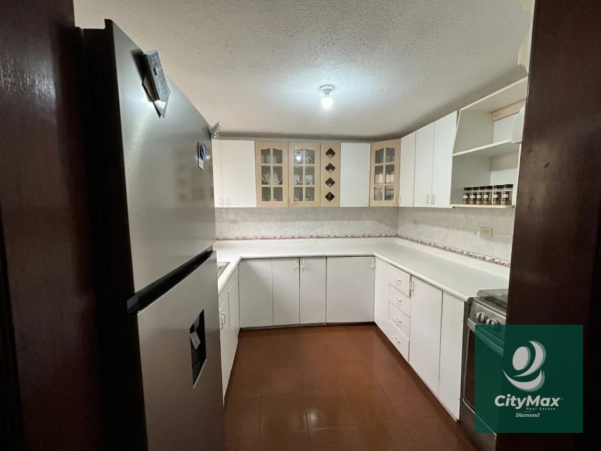 Casa en venta en Villa Romana zona 10 Villa Nueva — Casa en Venta en Villa Nueva, Guatemala, Ciudad — foto 2 de 14