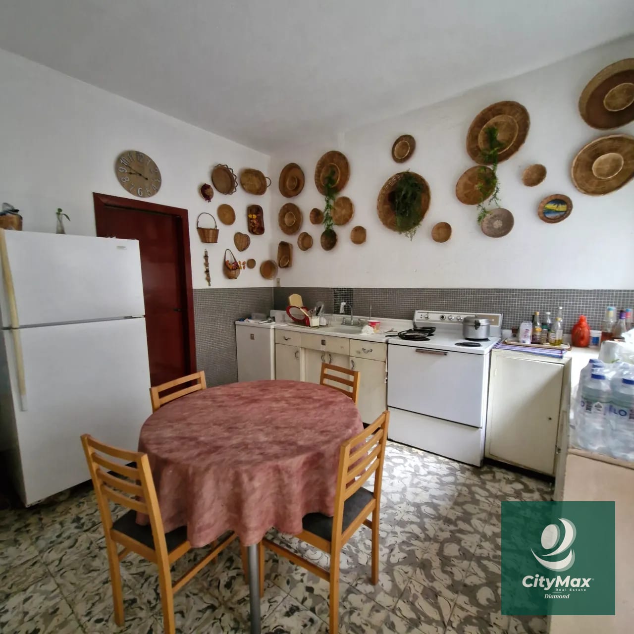 CITYMAX DIAMOND VENTA Casa en zona 10 fuera de condominio — Casa en Venta en Zona 10, Guatemala, Ciudad — foto 3 de 16