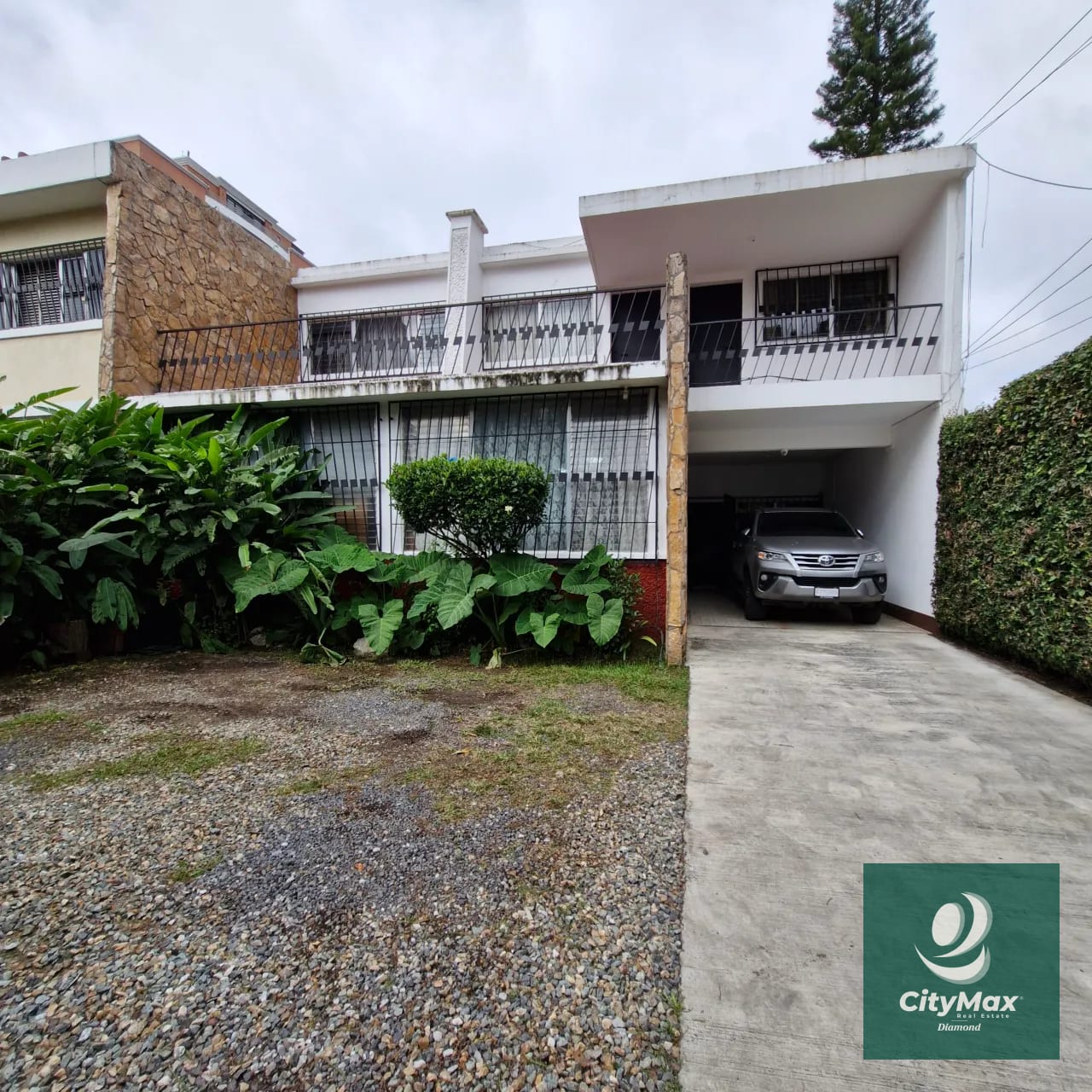 CITYMAX DIAMOND VENTA Casa en zona 10 fuera de condominio — Casa en Venta en Zona 10, Guatemala, Ciudad — foto 1 de 16
