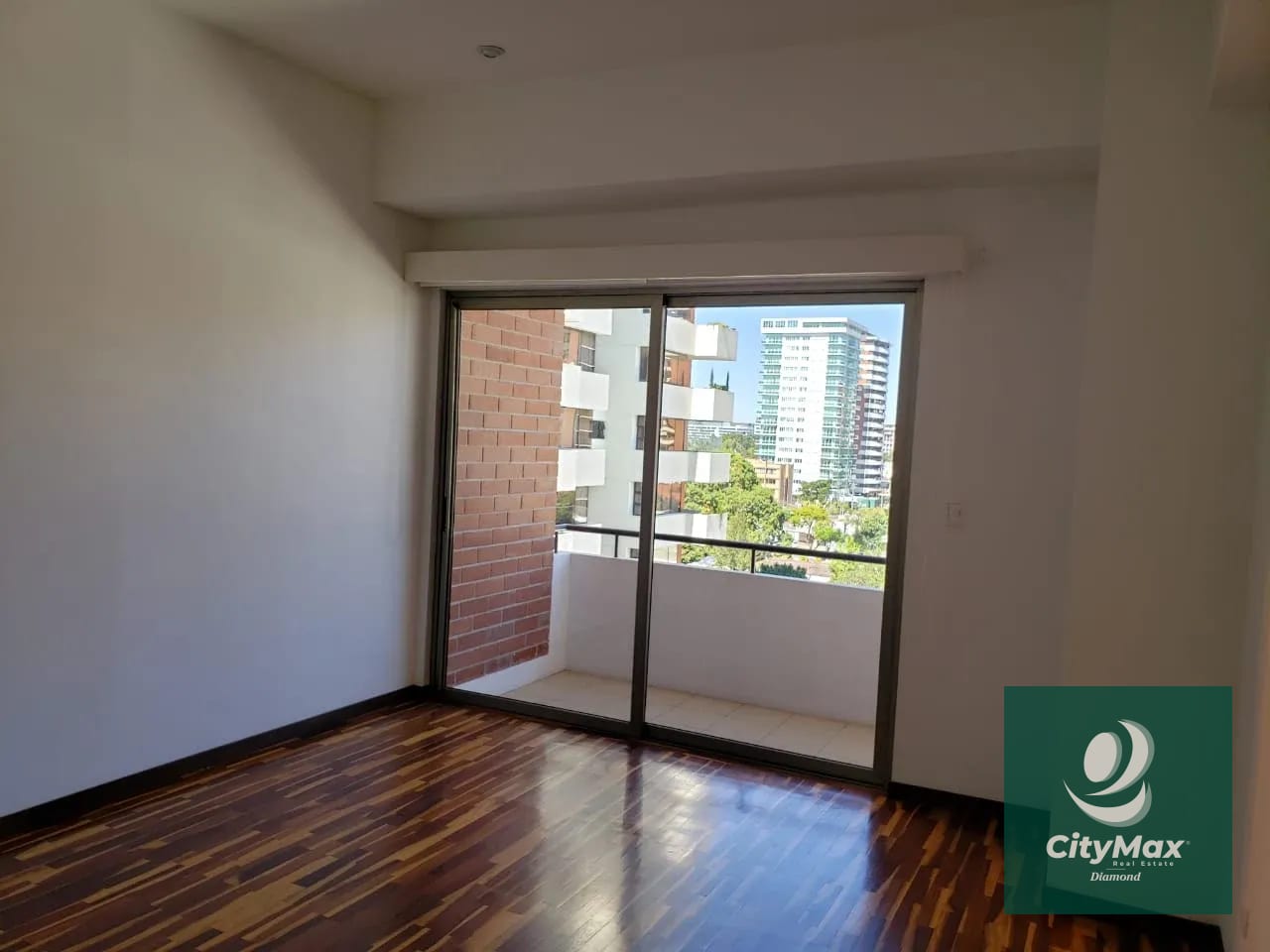 Apartamento en renta en zona 14 Torre Quattro — Apartamento en Alquiler en Torre Quattro, Zona 14, Guatemala, Ciudad — foto 4 de 17