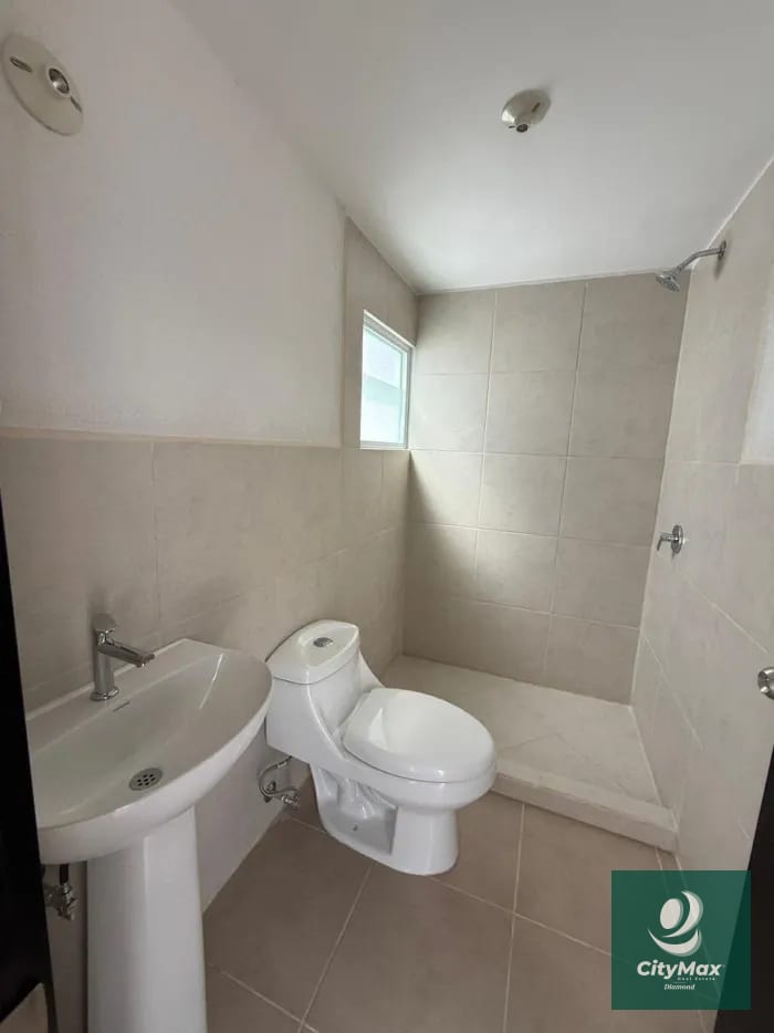 CASA A ESTRENAR EN RENTA Km 16 Ruta a Rancho Verde, Fraijanes — Casa en Alquiler en Verdea Arrazola, Carretera a El Salvador, Guatemala, Ciudad — foto 5 de 13