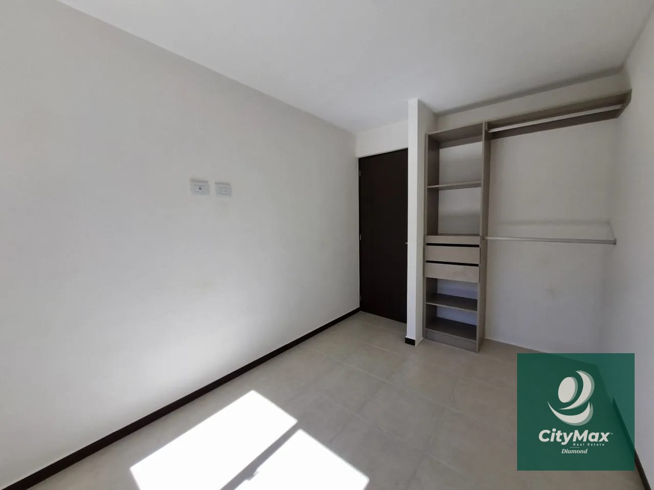 Apartamento en venta en zona 2 Parque San Angel — Apartamento en Venta en Parque San Ángel, Zona 2, Guatemala, Ciudad — foto 16 de 17