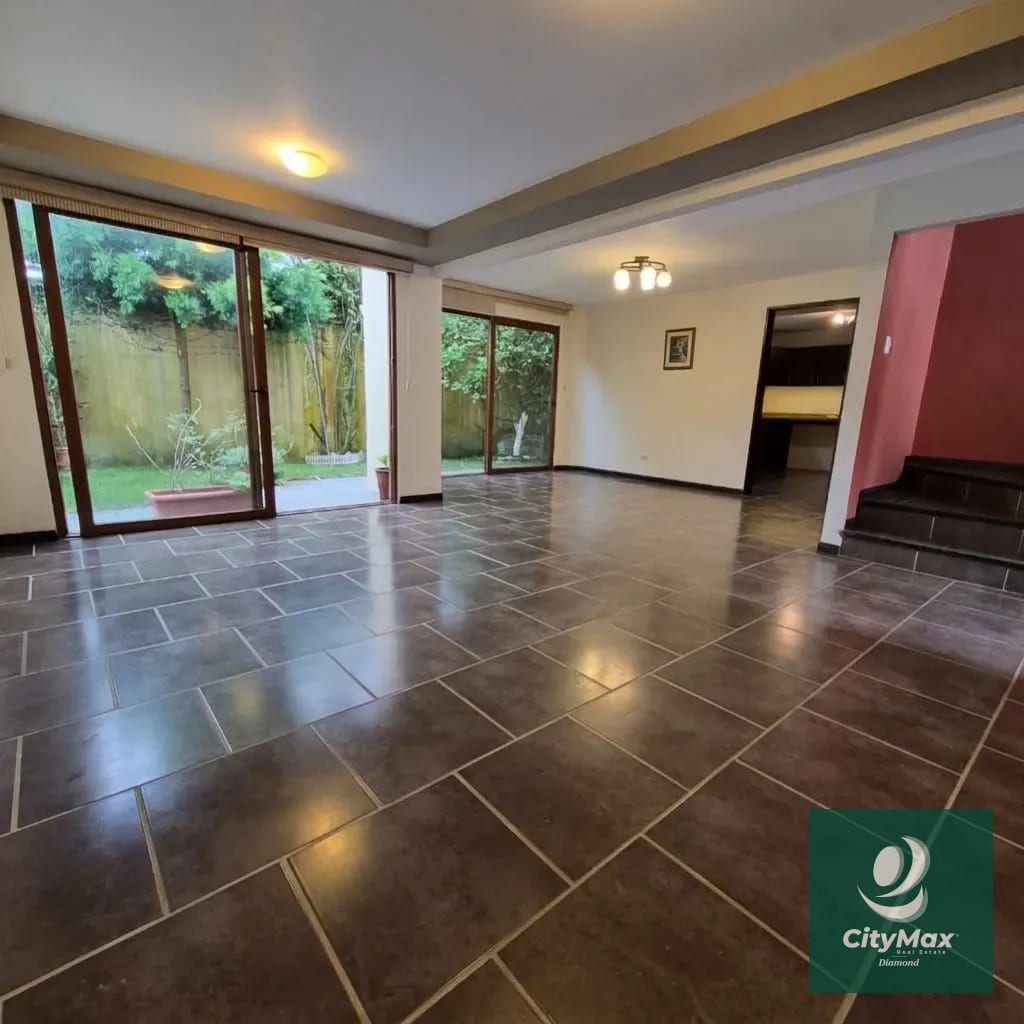 Casa en venta en Cumbres de La Arboleda — Casa en Venta en Cumbres de La Arboleda, Carretera a El Salvador, Guatemala, Ciudad — foto 2 de 17