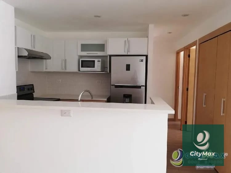 Apartamento de 2 habitaciones en zona 10 — Apartamento en Alquiler en Zona 10, Guatemala, Ciudad — foto 8 de 8