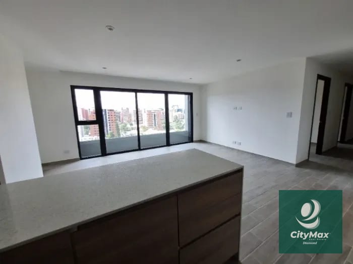 Alquiler Apartamento Parque 10 Zona 10 — Apartamento en Alquiler en Parque 10, Zona 10, Guatemala, Ciudad — foto 8 de 17