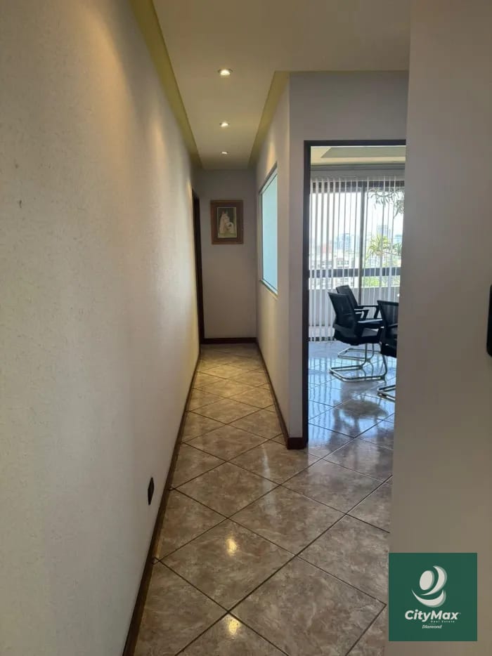 Oficina en renta en zona 15 Edificio de uso mixto — Oficina en Alquiler en Vista Hermosa II, Zona 15, Guatemala, Ciudad — foto 13 de 17