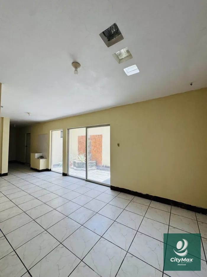Casa en venta Lomas del Norte zona 17 — Casa en Venta en Colonia Lomas del Norte, Zona 17, Guatemala, Ciudad — foto 9 de 12