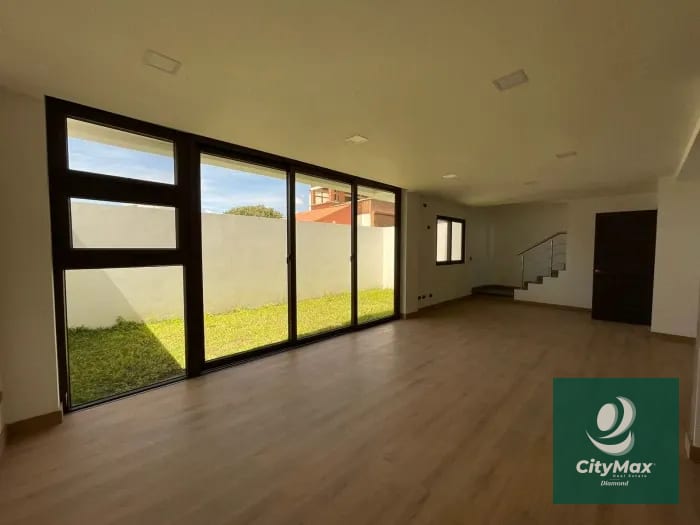 Casa nueva en Venta Zona 15 La Isla — Casa en Venta en Zona 15, Guatemala, Ciudad — foto 8 de 16