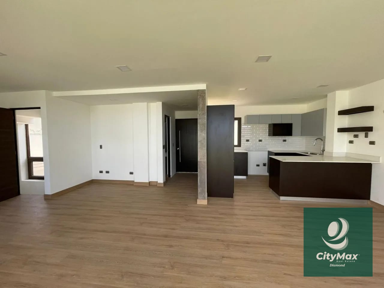 Casa nueva en Venta Zona 15 La Isla — Casa en Venta en Zona 15, Guatemala, Ciudad — foto 13 de 16