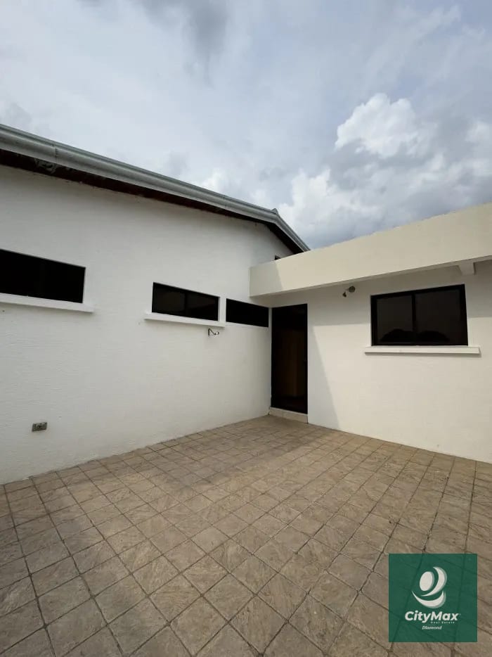 Casa en renta condominio Zona 16 Blvd. Acatán — Casa en Alquiler en Zona 16, Guatemala, Ciudad — foto 4 de 15