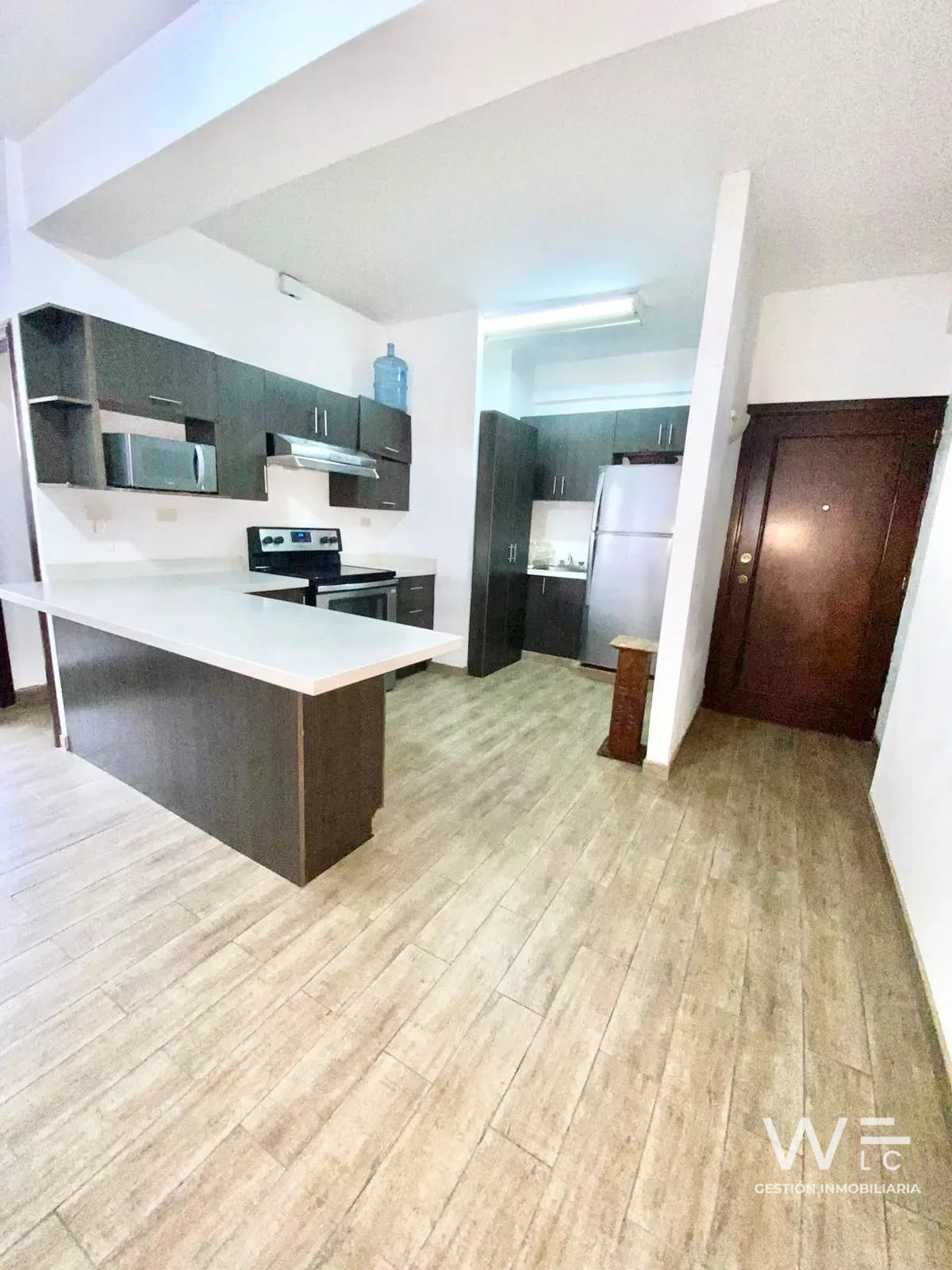 VENDO APARTAMENTO ZONA 14 — Apartamento en Venta en Zona 14, Guatemala, Ciudad — foto 1 de 10