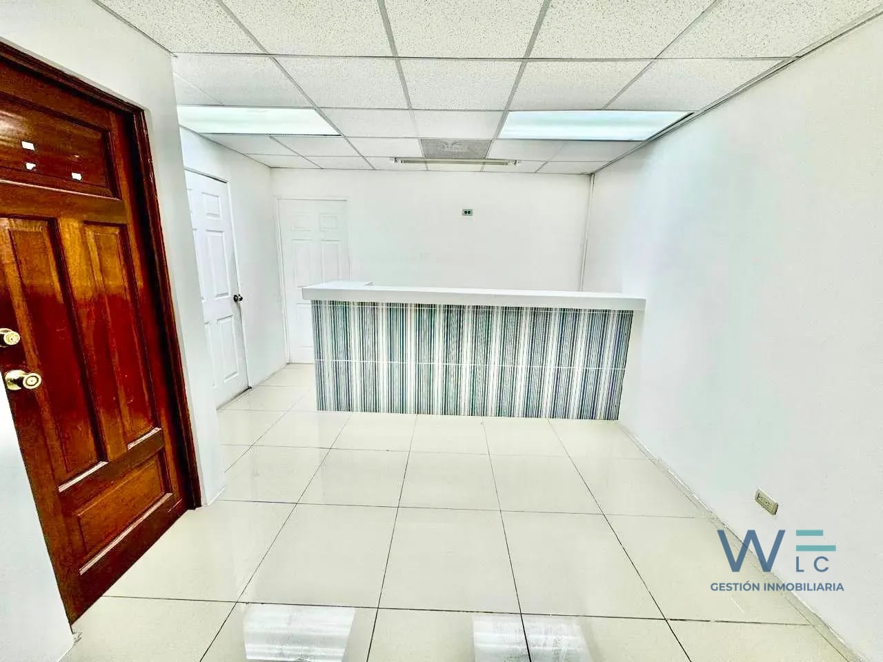 Vendo Oficina Zona 10 — Oficina en Venta en Zona 10, Guatemala, Ciudad — foto 1 de 9
