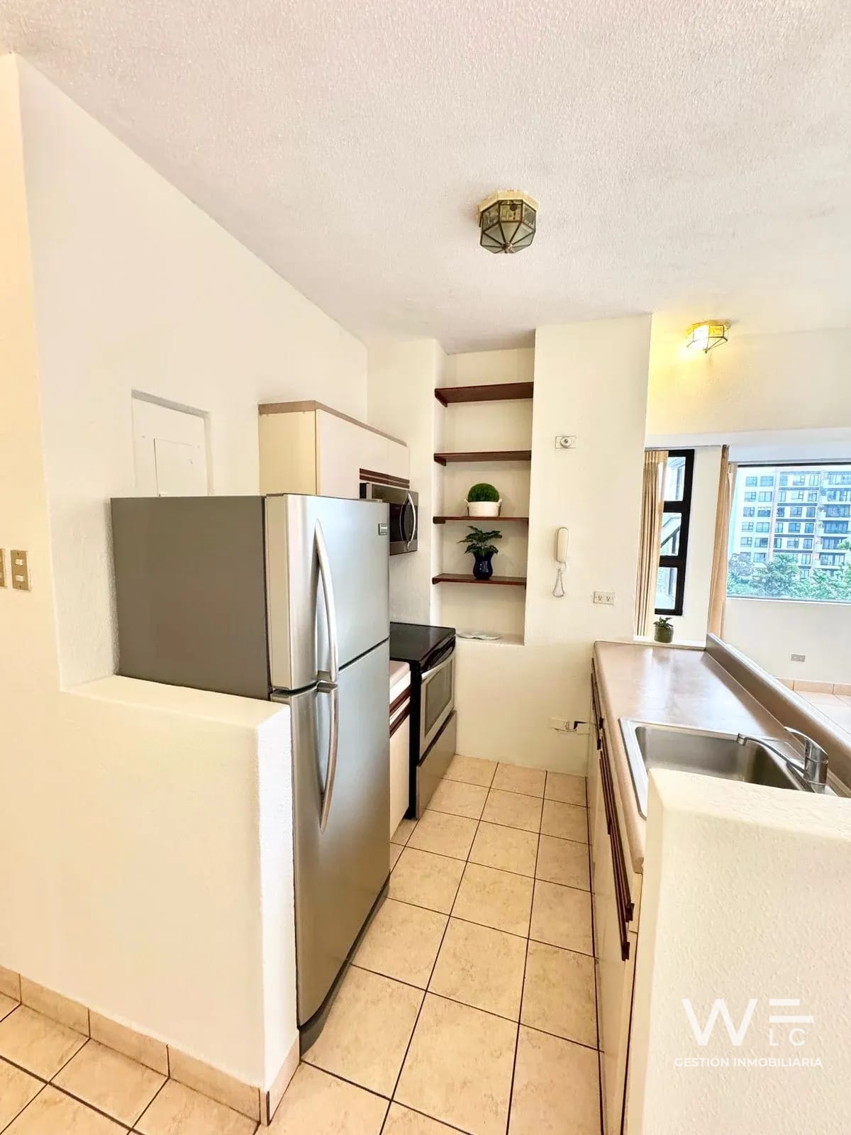 APARTAMENTO AMUEBLADO EN RENTA ZONA 14 — Apartamento en Alquiler en Zona 14, Guatemala, Ciudad — foto 5 de 17