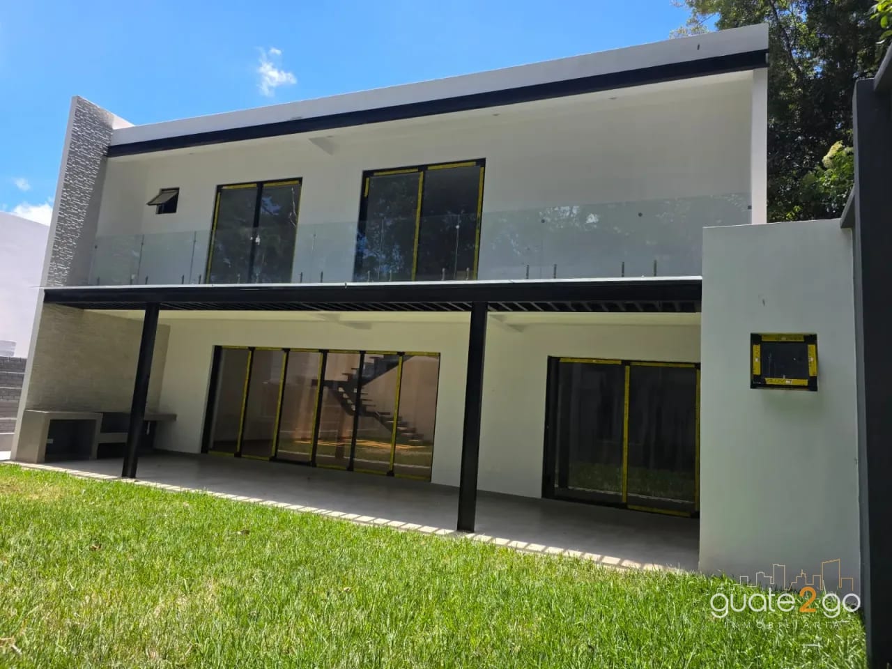 Bonita casa en Santa Rosalia km 12.7 CAES — Casa en Venta en Santa Rosalia La Laguna, Carretera a El Salvador, Guatemala, Ciudad — foto 14 de 17