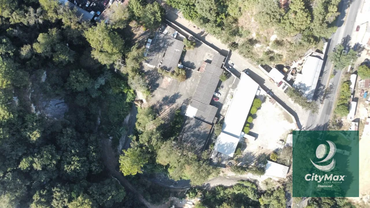 Edificio Comercial o Industrial en Renta en San Cristóbal Zona 8 de Mixco — Edificio en Alquiler en Zona 8 Mixco, Guatemala, Ciudad — foto 1 de 6