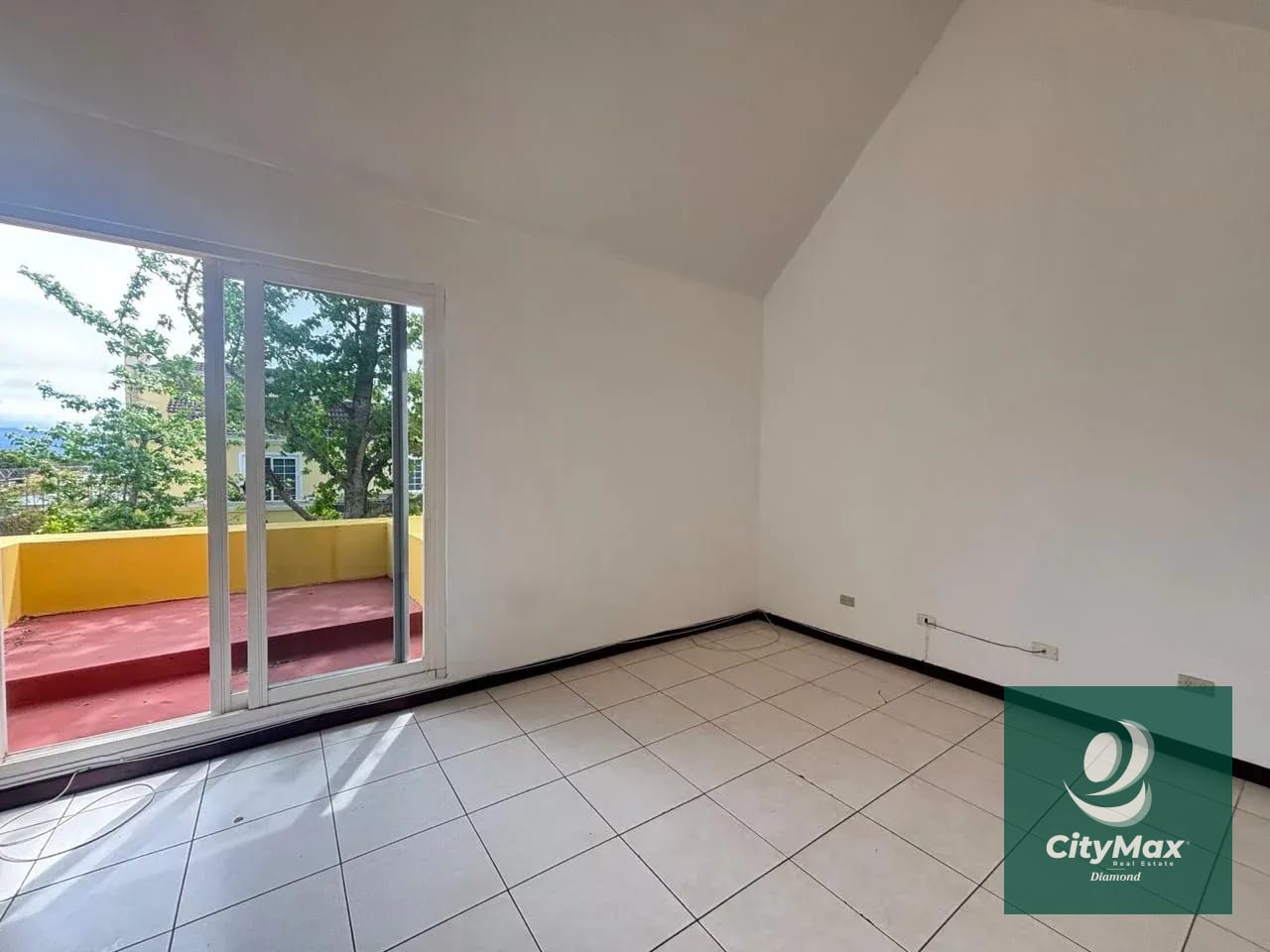 Casa en venta y renta condominio Entreverdes Fraijanes — Casa en Alquiler en Fraijanes, Carretera a El Salvador, Guatemala, Ciudad — foto 11 de 15