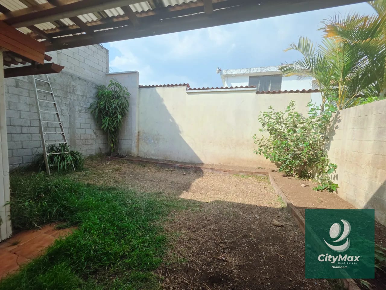 Casa en Venta en Loma Real San Cristobal Zona 8 de Mixco — Casa en Venta en Zona 8 Mixco, Guatemala, Ciudad — foto 12 de 16