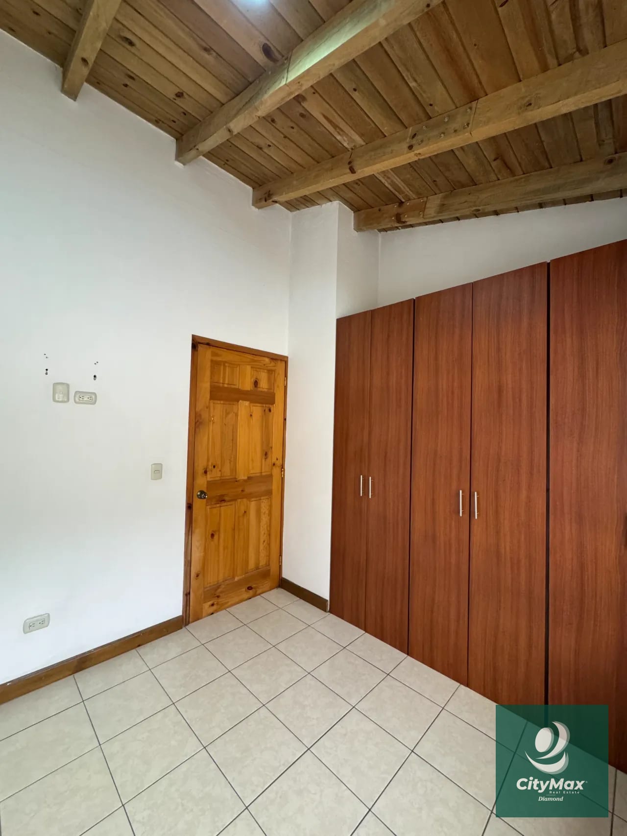 Casa en renta condominio Zona 16 Blvd Acatán — Apartamento en Alquiler en Zona 16, Guatemala, Ciudad — foto 14 de 17