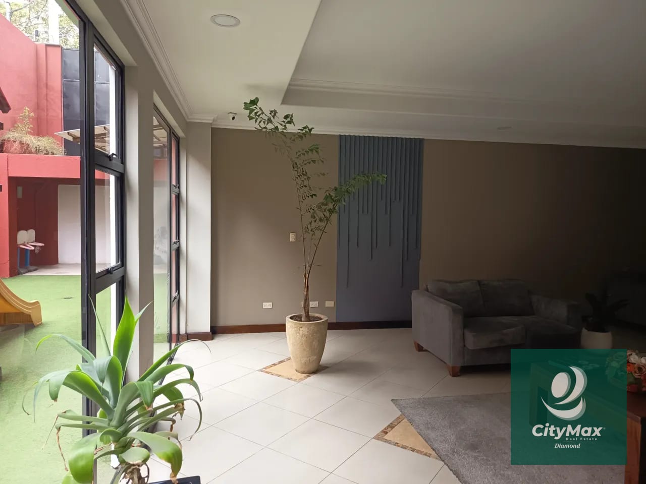 Apartamento en renta en zona 14 sobre Las Americas — Apartamento en Alquiler en Zona 14, Guatemala, Ciudad — foto 2 de 17