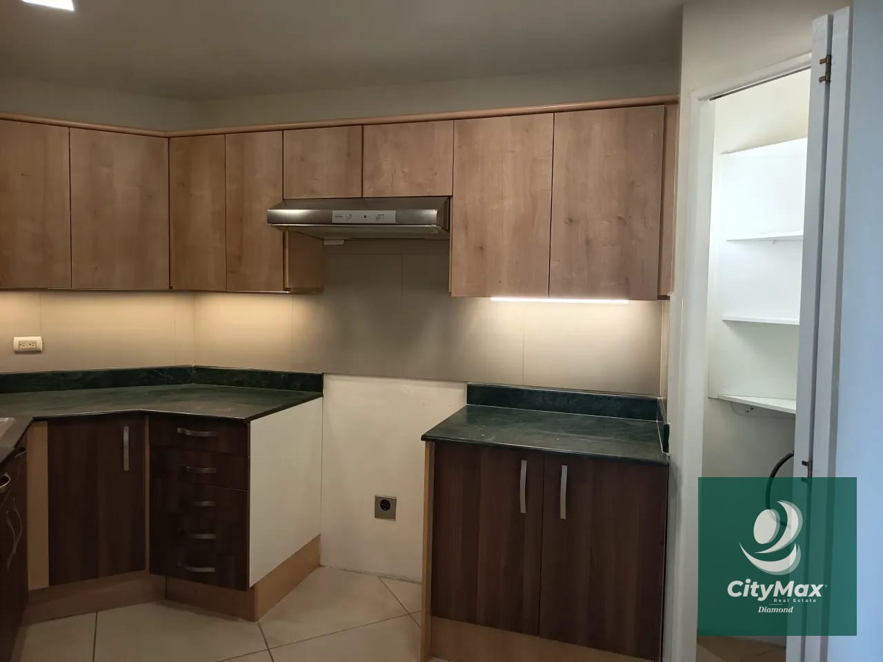 Apartamento en renta en zona 14 sobre Las Americas — Apartamento en Alquiler en Zona 14, Guatemala, Ciudad — foto 10 de 17