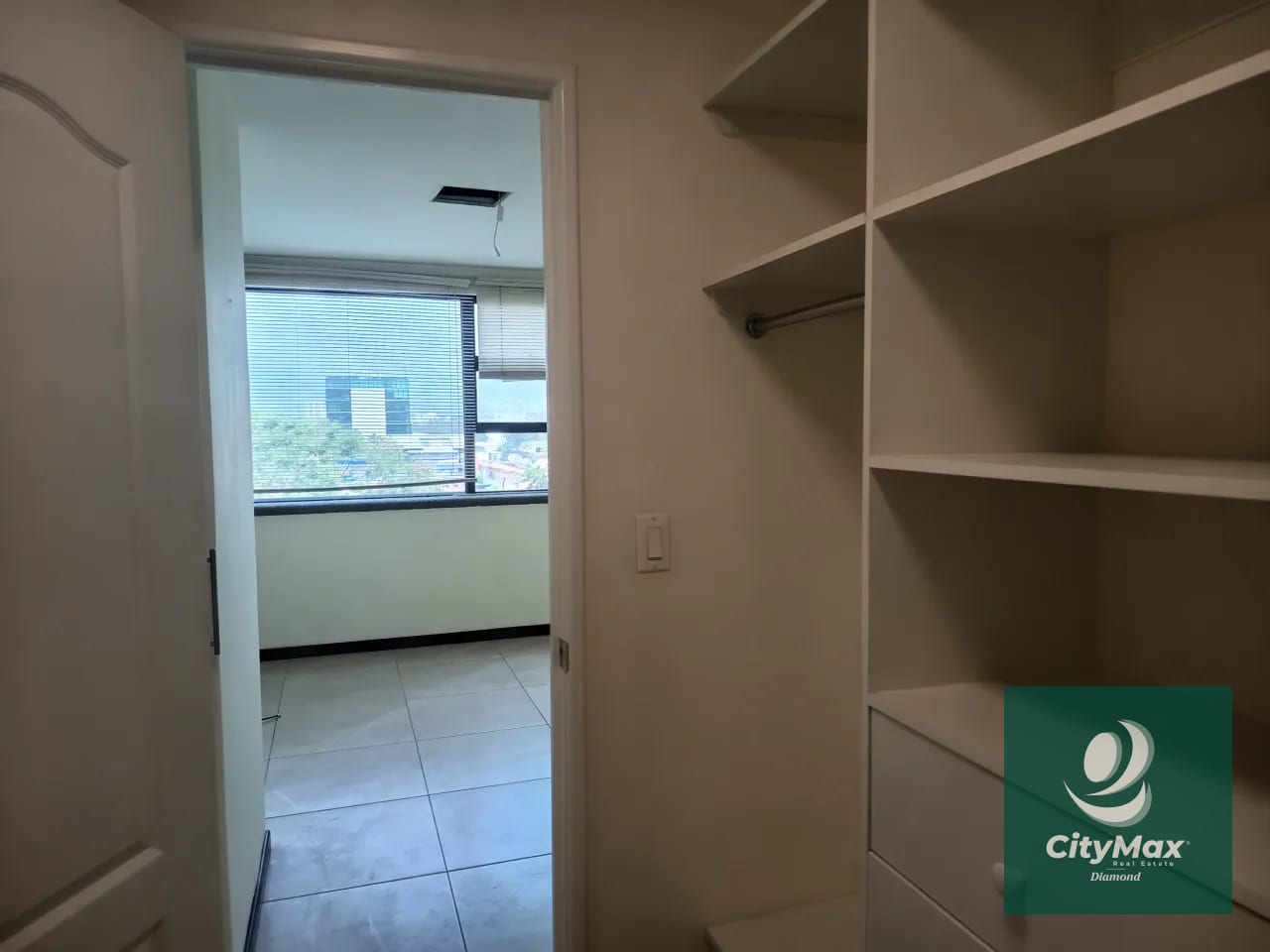 Apartamento en renta en zona 14 sobre Las Americas — Apartamento en Alquiler en Zona 14, Guatemala, Ciudad — foto 15 de 17