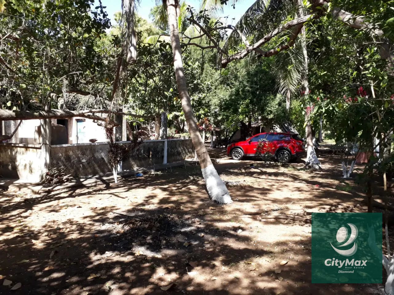 Terreno Sobre Carretera Taxisco hacia Ferry Santa Rosa — Terreno en Venta en Taxisco, Santa Rosa — foto 1 de 11