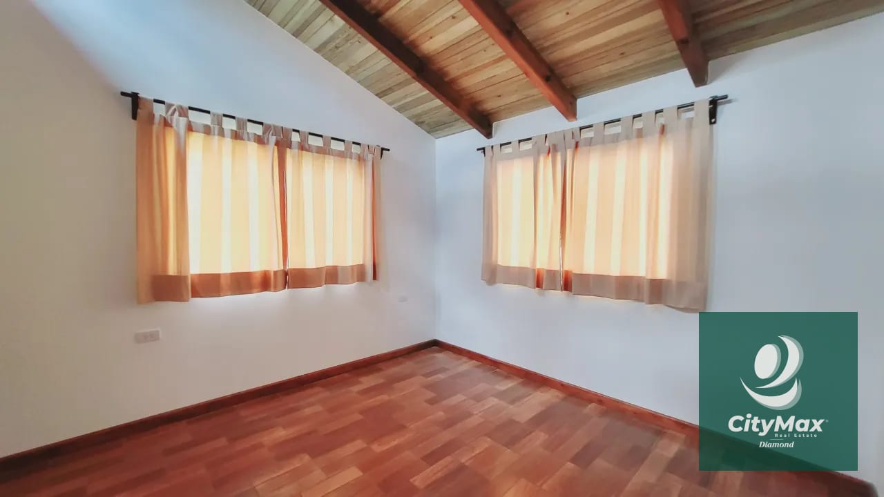 Casa Tipo Canadiense en Renta en CAES KM25.5 — Casa en Alquiler en Fraijanes, Carretera a El Salvador, Guatemala, Ciudad — foto 7 de 16