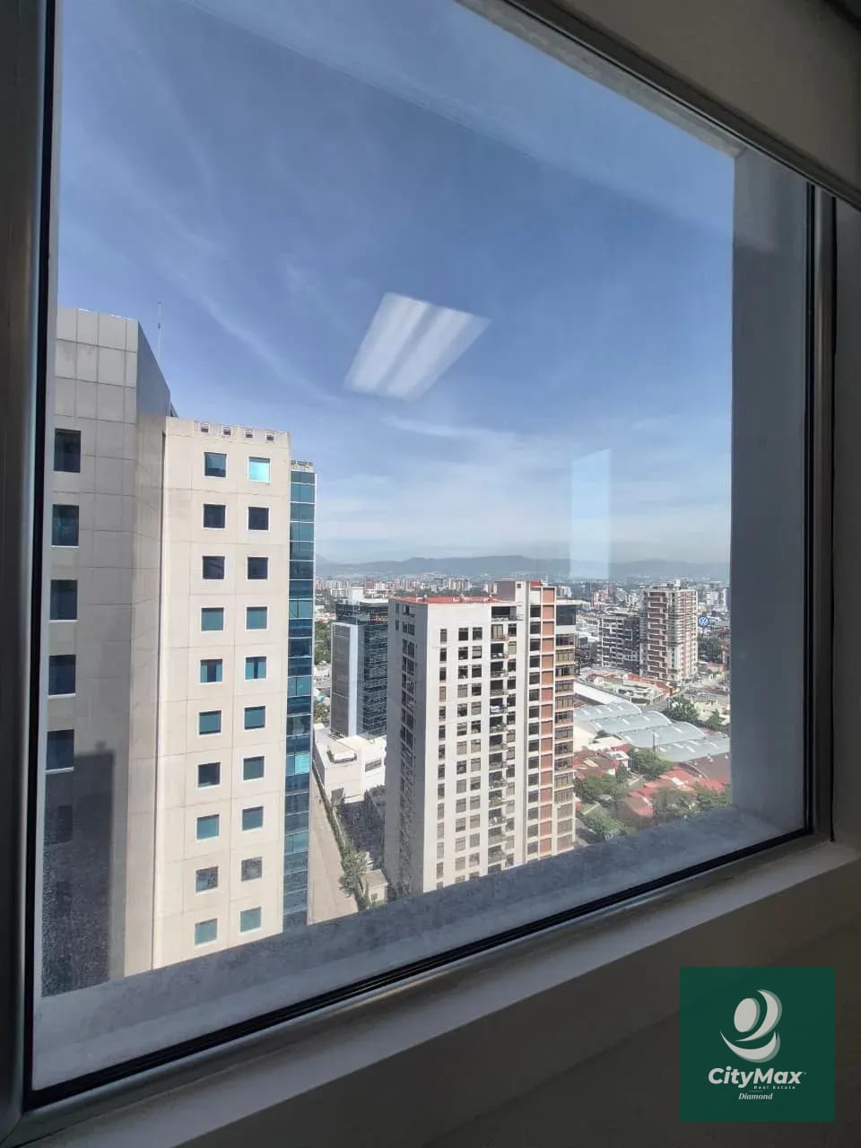 Oficina en Renta Zona Pradera Torre 3 — Oficina en Alquiler en Zona Pradera, Zona 10, Guatemala, Ciudad — foto 5 de 15