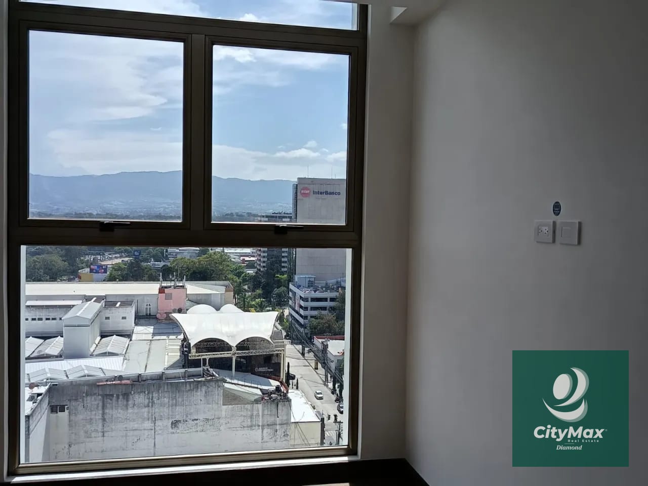 Apartamento en Venta en Edificio Atarah Zona 10 Ciudad de Guatemala — Apartamento en Venta en Atarah, Zona 10, Guatemala, Ciudad — foto 11 de 16