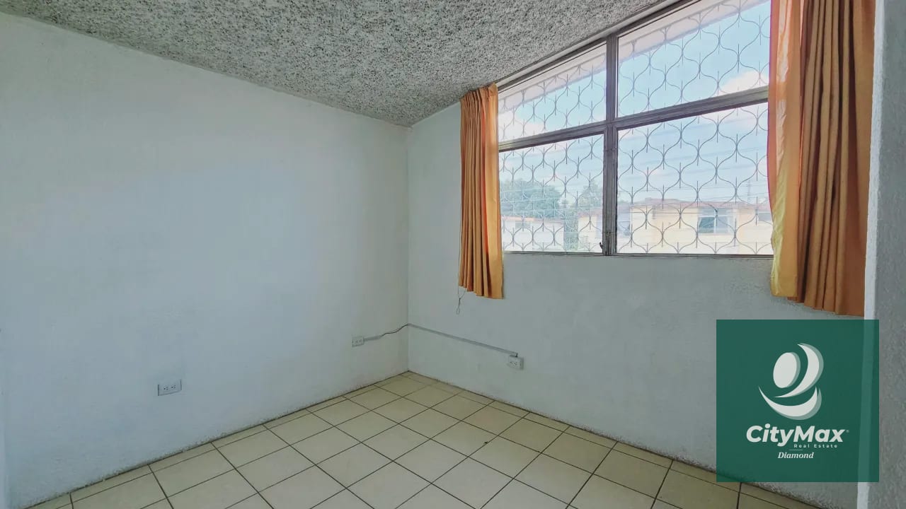 Casa para oficina a puerta cerrada en Avenida Petapa Zona 12 — Casa en Alquiler en Avenida Petapa, Zona 12, Guatemala, Ciudad — foto 8 de 13