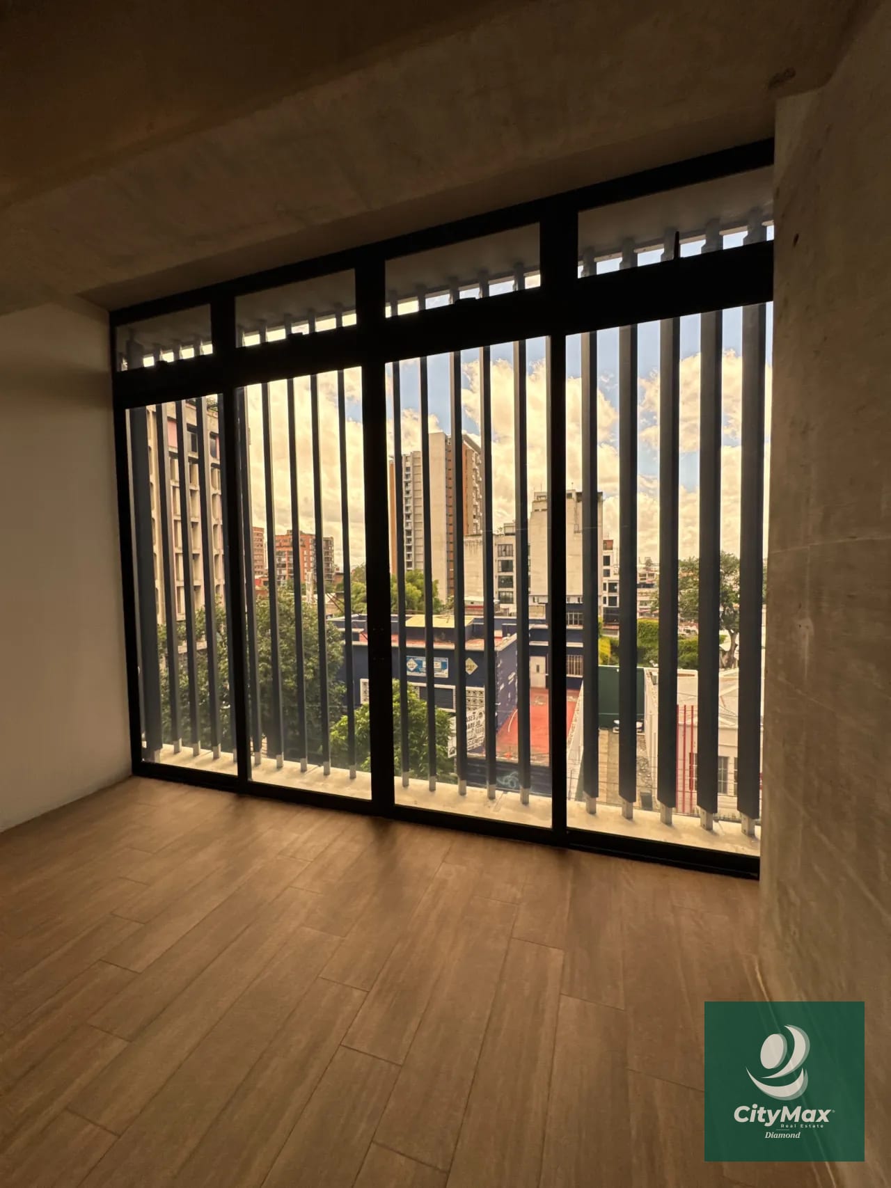 Oficina en Venta en Edificio Granat Zona 4 Ciudad de Guatemala — Oficina en Venta en Granat, Zona 4, Guatemala, Ciudad — foto 11 de 15