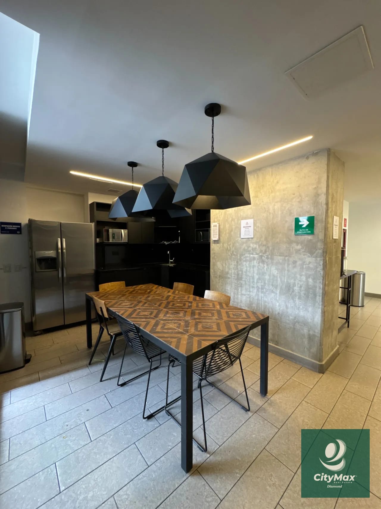 Oficina en Venta en Edificio Granat Zona 4 Ciudad de Guatemala — Oficina en Venta en Granat, Zona 4, Guatemala, Ciudad — foto 15 de 15