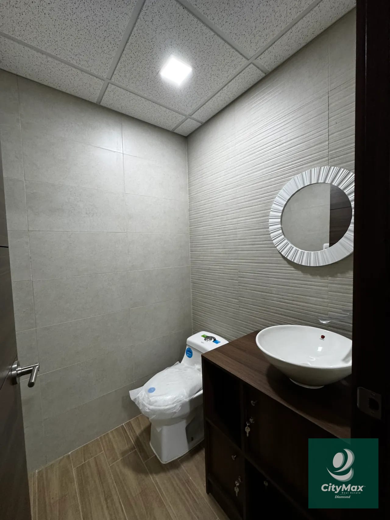 Oficinas y Clínicas Amuebladas en Venta y Renta en Hospital La Paz — Oficina en Alquiler en km 21-25, Carretera a El Salvador, Guatemala, Ciudad — foto 12 de 16