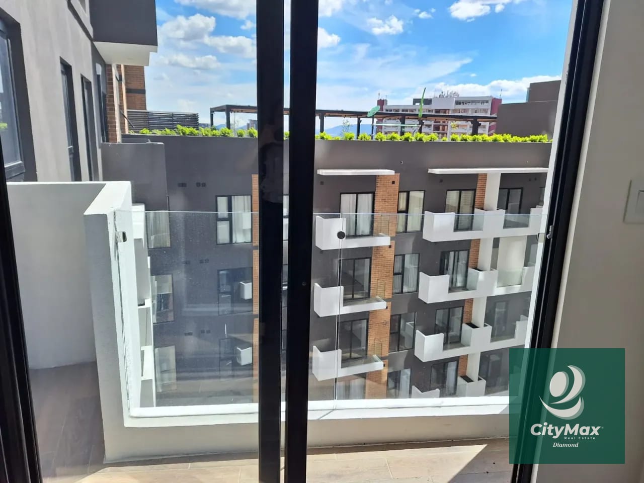 Apartamento en Venta y Renta en nivel alto Parque 14 Zona 14 — Apartamento en Alquiler en Parque 14, Zona 14, Guatemala, Ciudad — foto 12 de 17