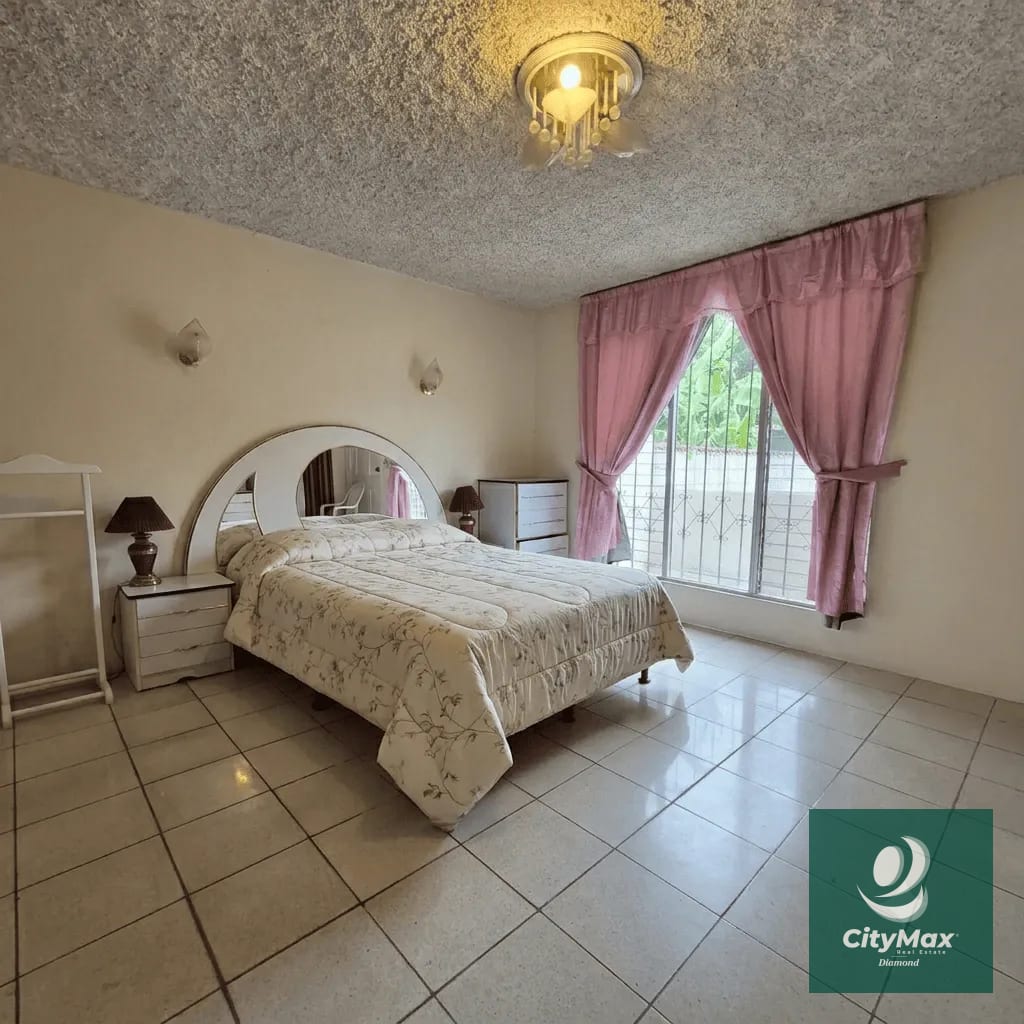 Casa en Venta en Bosques de San Nicolás Zona 4 de Mixco — Casa en Venta en Bosques de San Nicolás, Zona 4 Mixco, Guatemala, Ciudad — foto 1 de 14