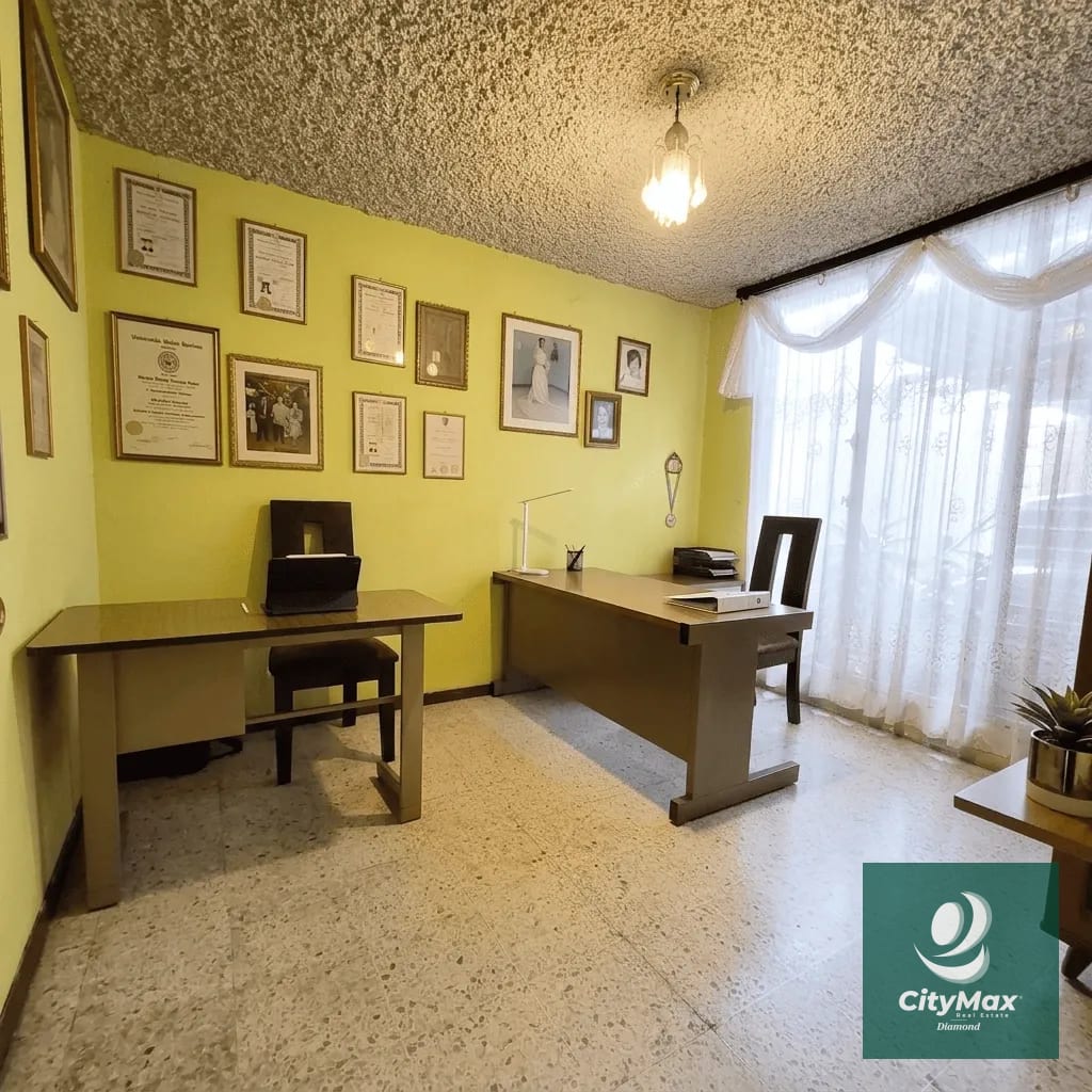 Casa en Venta en Bosques de San Nicolás Zona 4 de Mixco — Casa en Venta en Bosques de San Nicolás, Zona 4 Mixco, Guatemala, Ciudad — foto 11 de 14