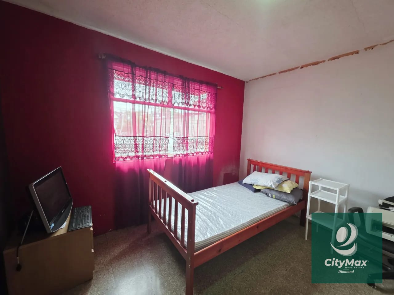 Casa en Venta con Apartamento y Locales en Zona 2 Mixco — Casa en Venta en Zona 2 Mixco, Guatemala, Ciudad — foto 3 de 17