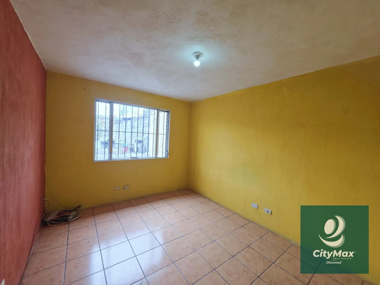 Casa en Venta con Apartamento y Locales en Zona 2 Mixco — Casa en Venta en Zona 2 Mixco, Guatemala, Ciudad — foto 4 de 17