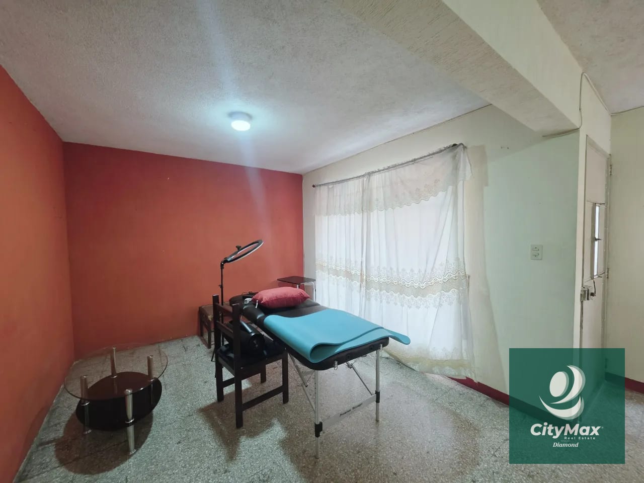 Casa en Venta con Apartamento y Locales en Zona 2 Mixco — Casa en Venta en Zona 2 Mixco, Guatemala, Ciudad — foto 8 de 17