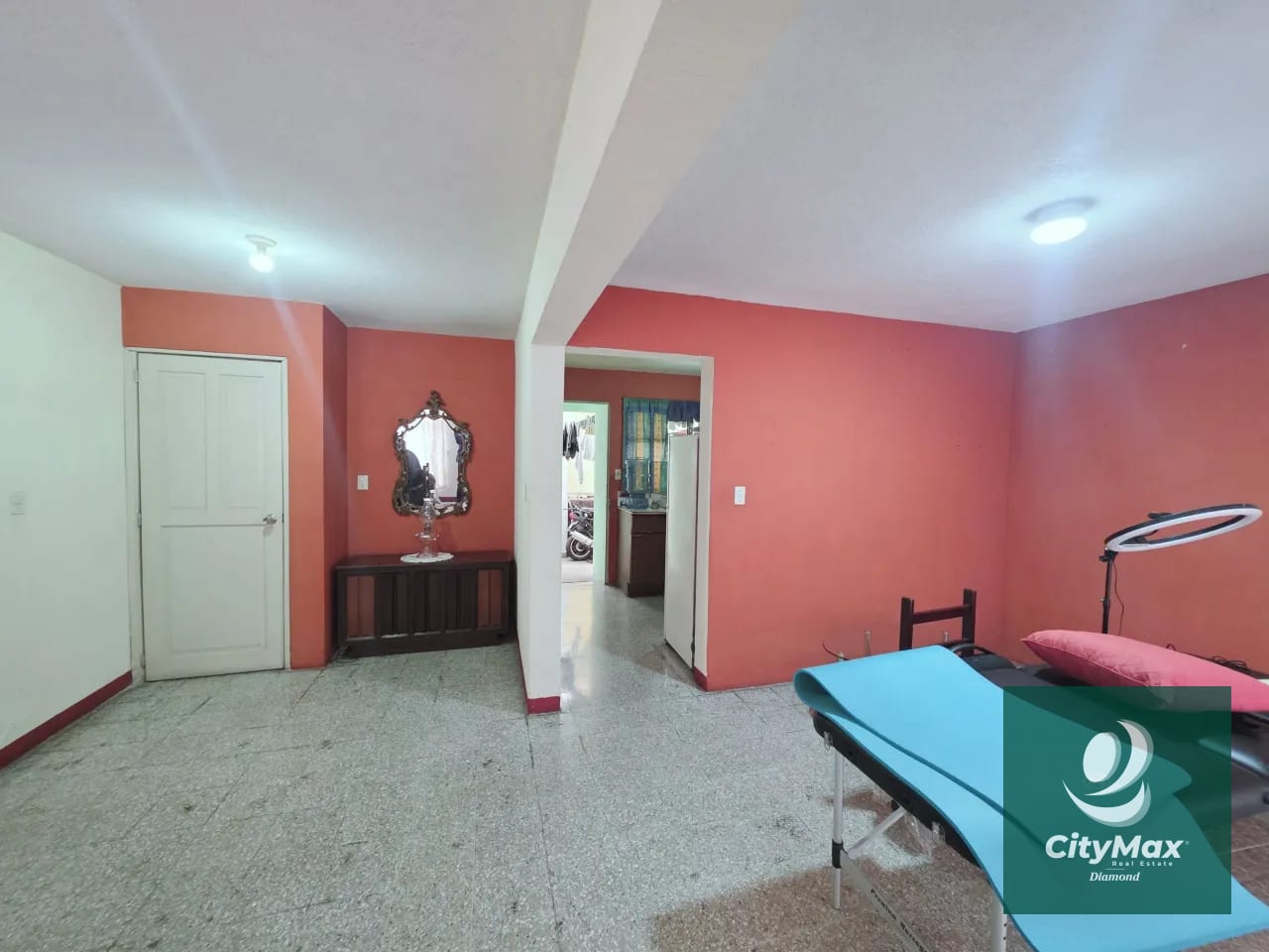 Casa en Venta con Apartamento y Locales en Zona 2 Mixco — Casa en Venta en Zona 2 Mixco, Guatemala, Ciudad — foto 9 de 17