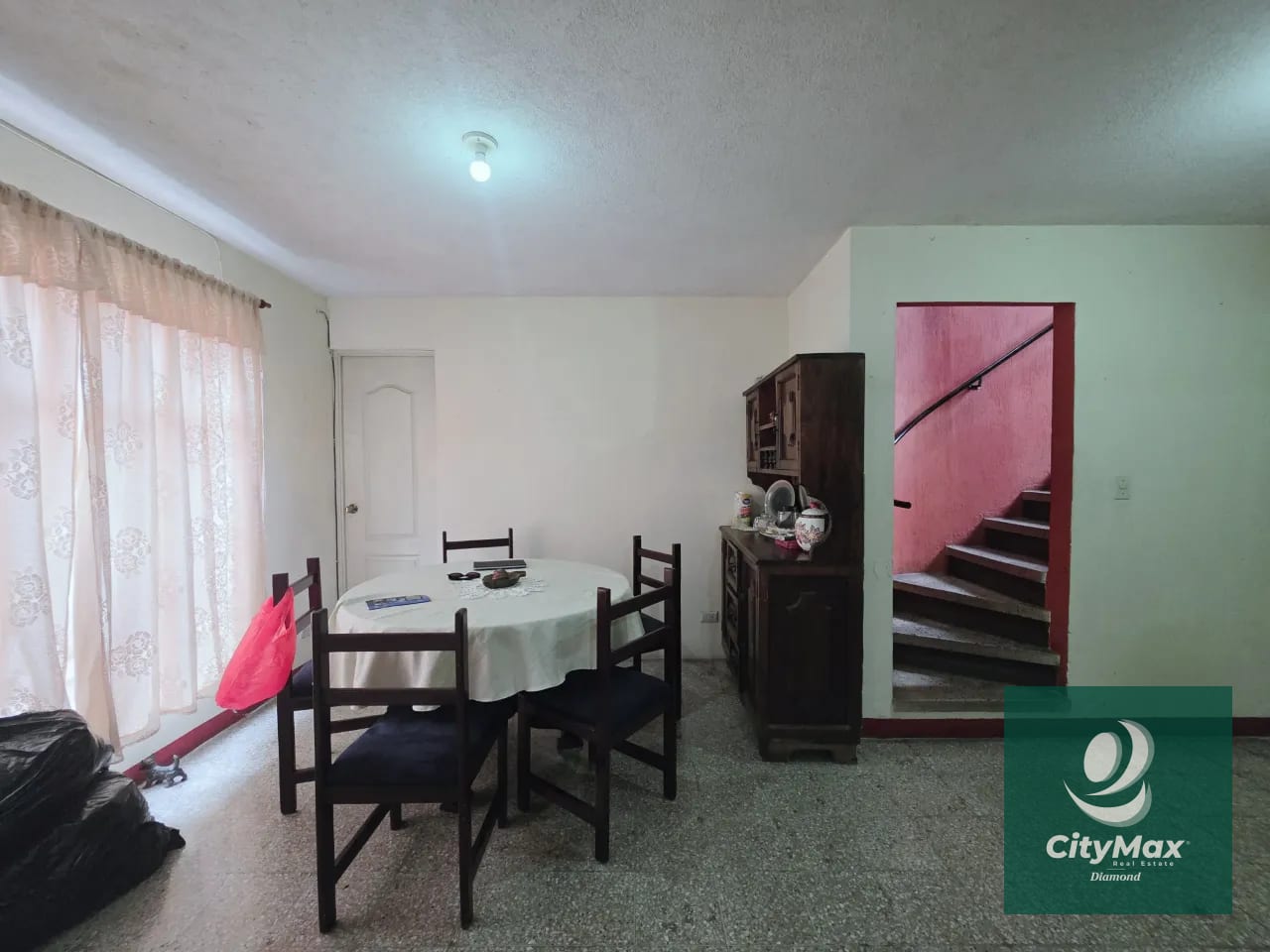 Casa en Venta con Apartamento y Locales en Zona 2 Mixco — Casa en Venta en Zona 2 Mixco, Guatemala, Ciudad — foto 16 de 17