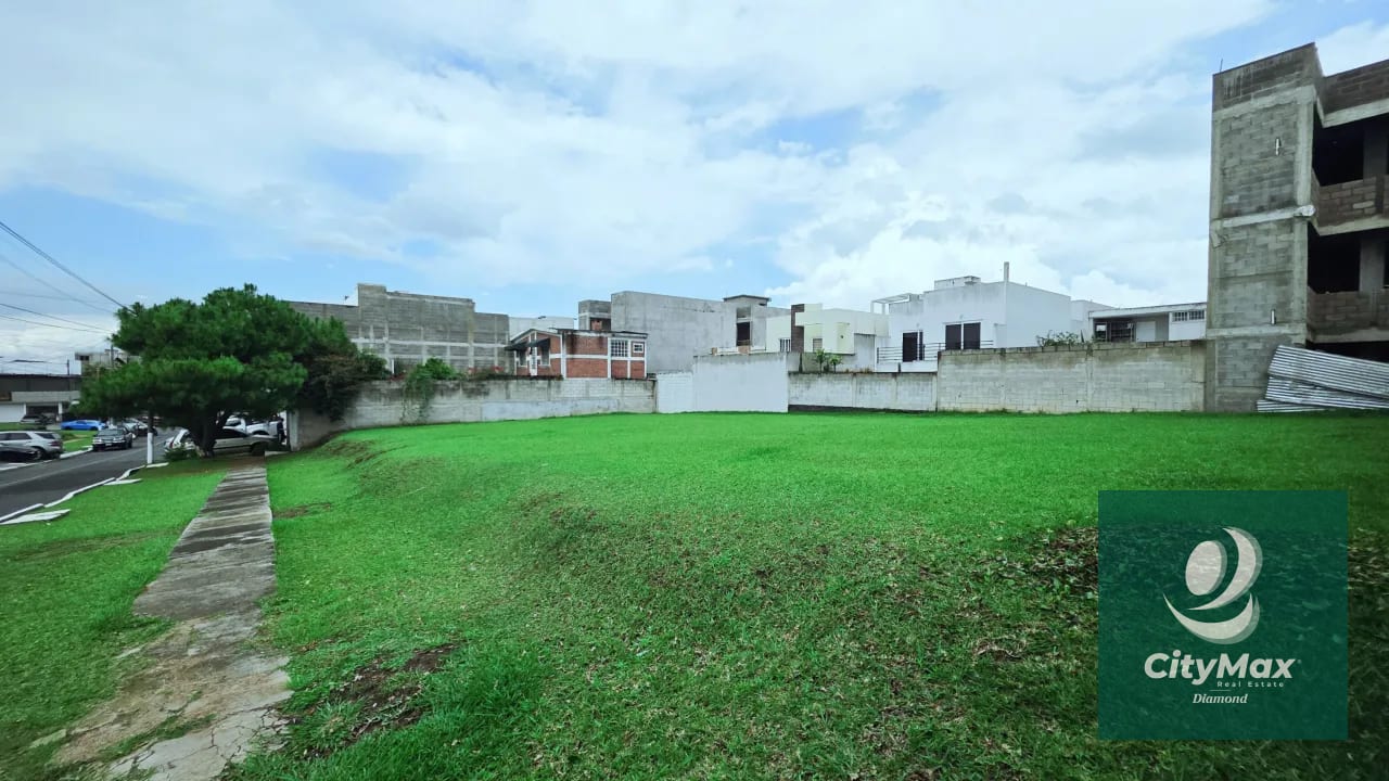 Terreno Residencial en Venta en Hacienda Real Zona 16 — Terreno en Venta en Hacienda Real, Zona 16, Guatemala, Ciudad — foto 4 de 10