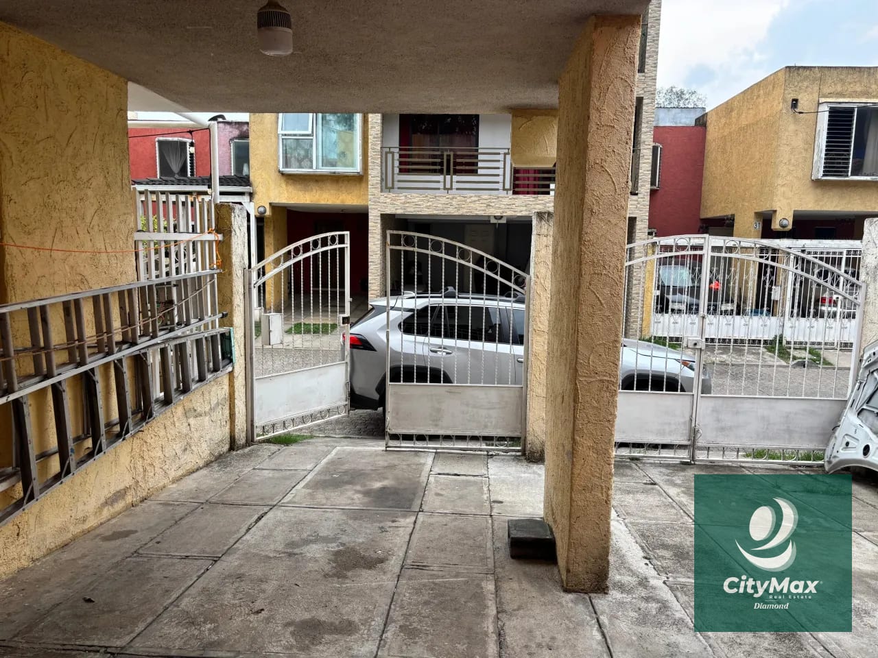 Casa en Venta en Villa Romana Zona 10 de Villa Nueva — Casa en Venta en Villa Nueva, Guatemala, Ciudad — foto 1 de 15