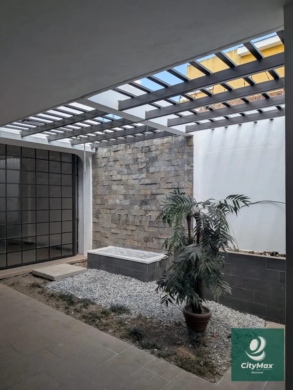 Casa dentro de Condominio en Venta en Zona 12 de Villa Nueva — Casa en Venta en Villa Nueva, Guatemala, Ciudad — foto 1 de 12
