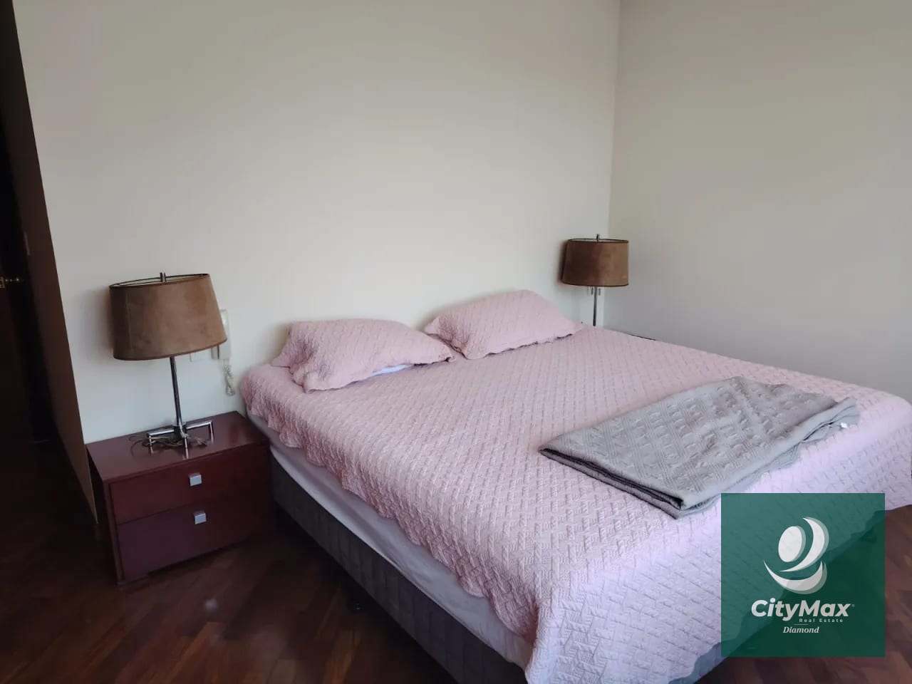 Apartamento semi amueblado en Renta en Zona 14 Las Américas — Apartamento en Alquiler en Zona 14, Guatemala, Ciudad — foto 12 de 13
