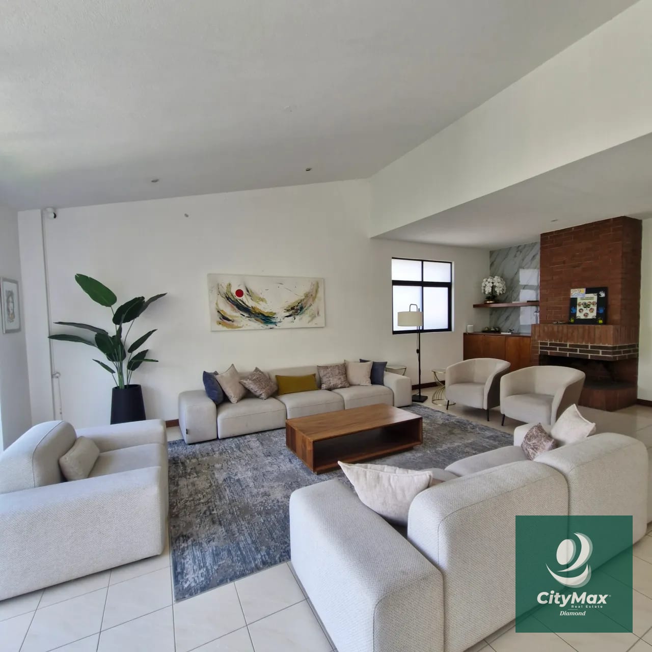 Elegante Casa en Renta en Condominio Km. 8.5 Carretera al Salvador — Casa en Alquiler en km 6-10, Carretera a El Salvador, Guatemala, Ciudad — foto 4 de 17