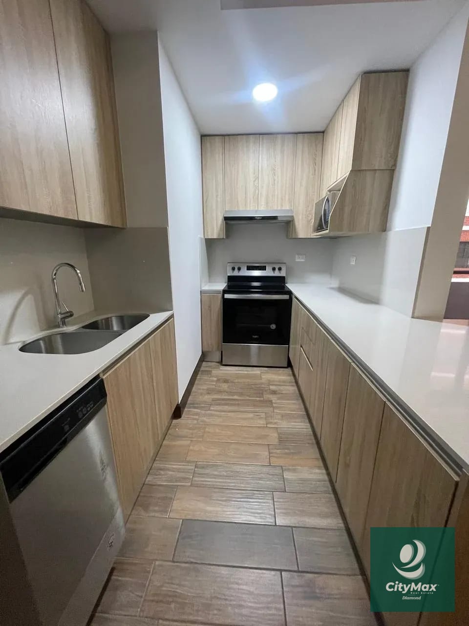 Apartamento En Renta en Salvattore Zona 10 Guatemala — Apartamento en Alquiler en Salvattore, Zona 10, Guatemala, Ciudad — foto 3 de 15