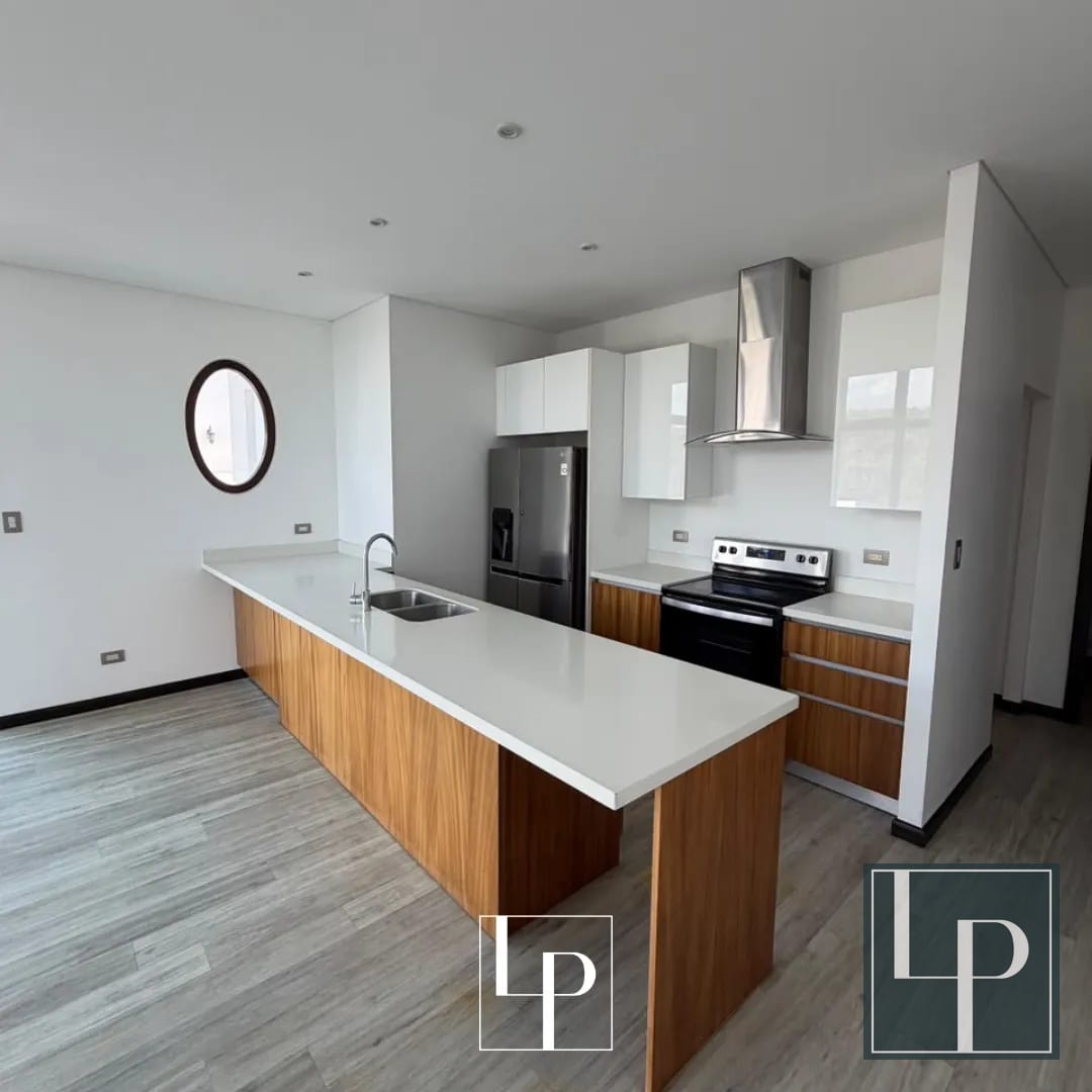 Amplio Apartamento en Venta en Lirios 2 de Cayalá — Apartamento en Venta en Lirios de Cayalá II, Zona 16, Guatemala, Ciudad — foto 2 de 9