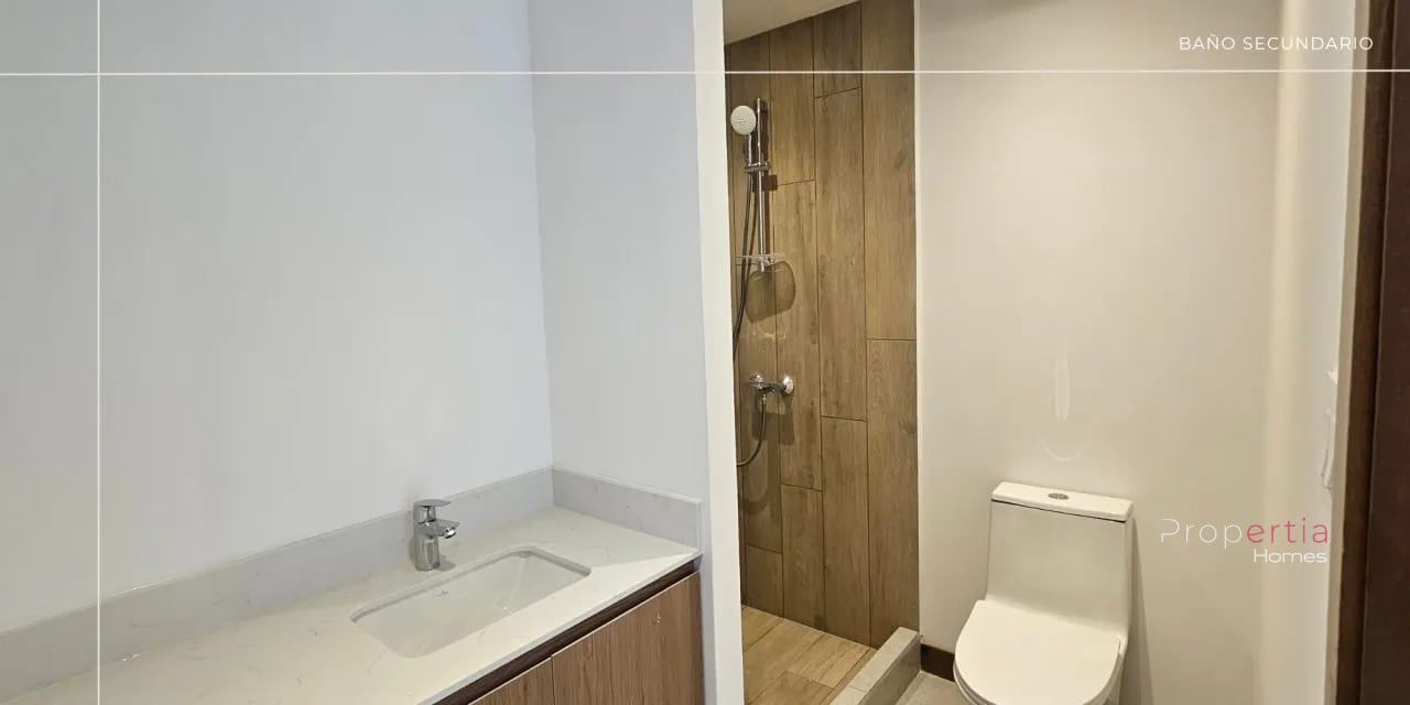 Baño — Apartamento en Renta a Estrenar en Zona 15 — Apartamento en Alquiler en Hessen Apartamentos, Zona 15, Guatemala, Ciudad — foto 9 de 17
